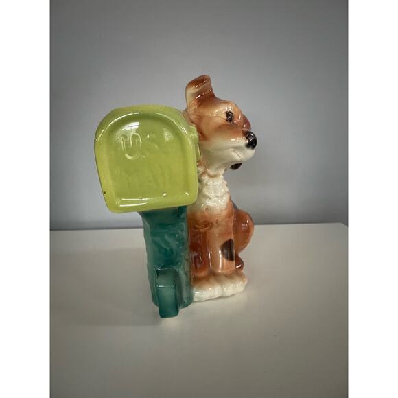 Vintage 1950s Dog Mailbox HEAVY Ceramic Planter made by Royal Copley COLLECTIBLE - Picture 3 of 7